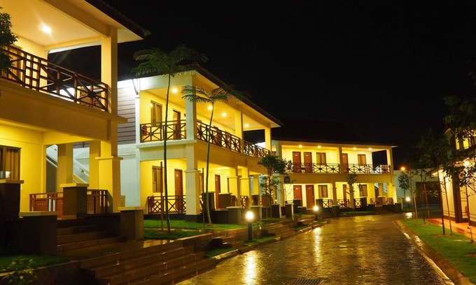 Bandar Penawar Hotel | Lotus Seaview Beach Resort