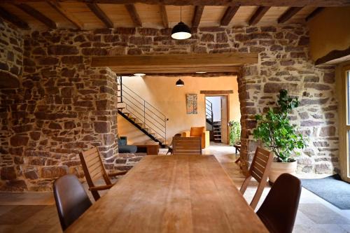 Iffendic Bed & Breakfast | Louzou Les Chambres Aux Loups