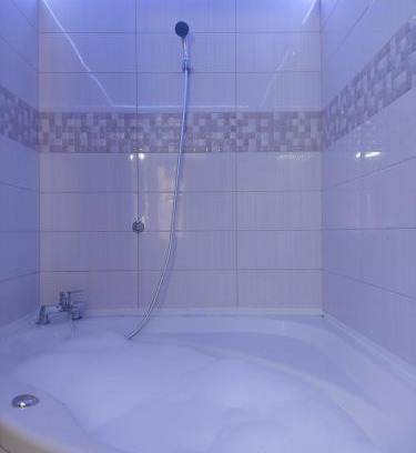 Treis Elies House | Love Holiday Suite 2