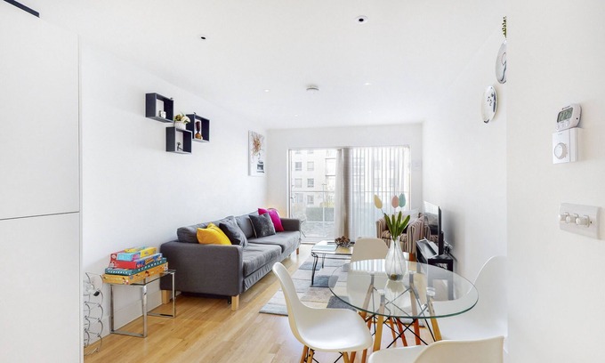 St. Leonard's Apartment | Lovely 1 bed apartment in Streatham