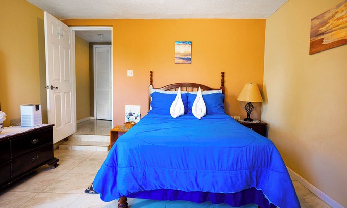Mandeville Apartment | Lovely 1-bedroom apartment in Mandeville with WiFi, AC in safe and private area