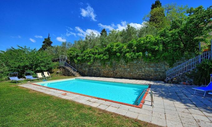 Greve in Chianti Apartment | Lovely apartment with WIFI, pool, TV, patio, pets allowed, panoramic view, close to Greve In Chianti