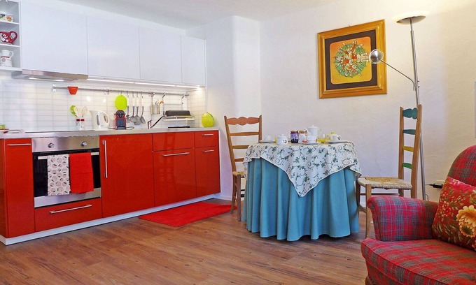 Bever Apartment | Lovely apartment for 2 people with WIFI, TV, patio and panoramic view