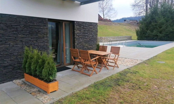 Rokytnice nad Jizerou Apartment | Lovely apartment for 3 people with pool, WIFI, TV and terrace