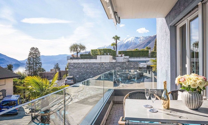 Ascona Apartment | Lovely apartment for 4 people with WIFI, TV, balcony and pets allowed