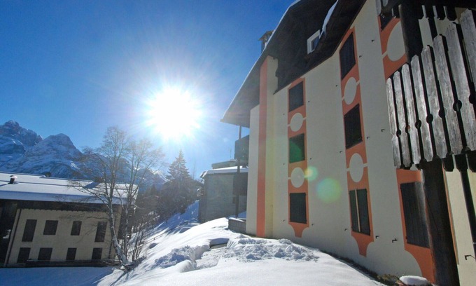Palu Apartment | Lovely apartment for 5 guests with WIFI, TV, balcony and pets allowed