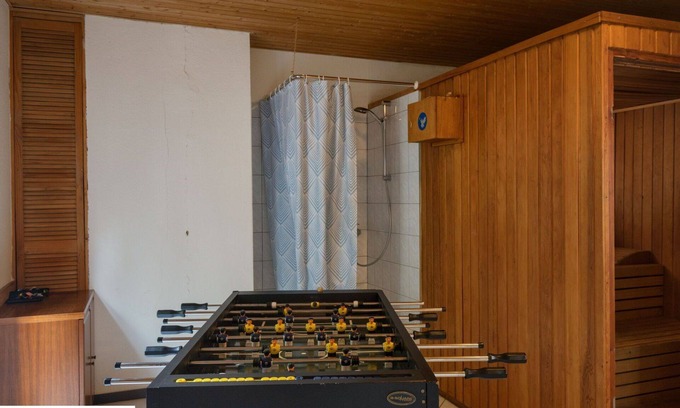 Immerath Apartment | Lovely apartment for 12 guests with WIFI, TV, balcony and pets allowed