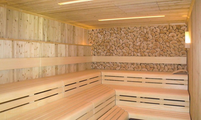 Prora Apartment | Lovely apartment for 2 people with pool, WIFI, TV, terrace and pets allowed