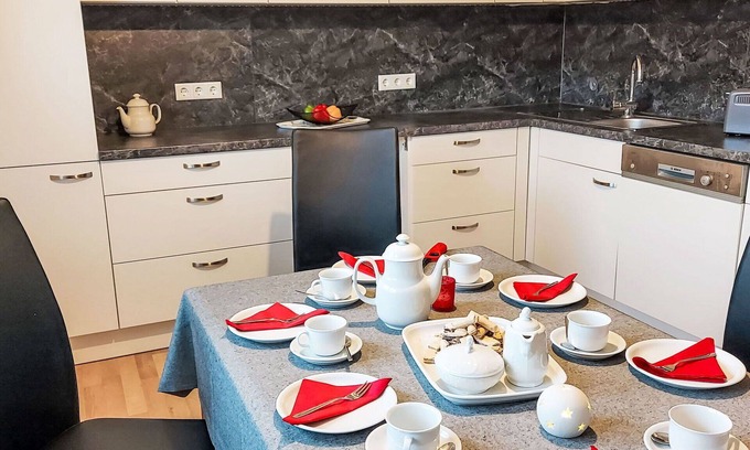 Steinheim Apartment | Lovely apartment for 4 guests with WIFI, TV and terrace