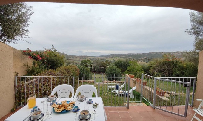 Palau House | Lovely apartment in villa for 5 guests with pool, WIFI, A/C, TV, terrace and panoramic view