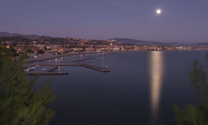 Minturno Apartment | Lovely apt in private villa