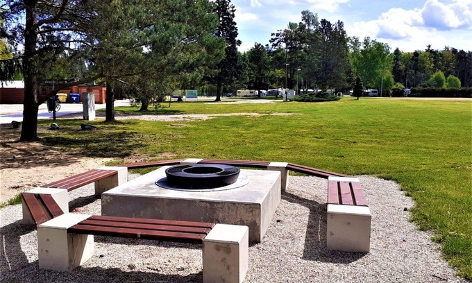 Hradec Kralove House | Lovely apartment in villa for 4 guests with WIFI, A/C, TV, patio and pets allowed