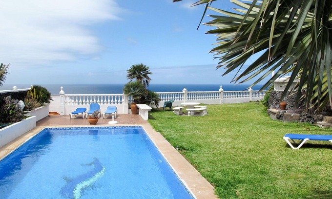 La Matanza de Acentejo Apartment | Lovely apartment for 4 people with pool, WIFI, TV and patio