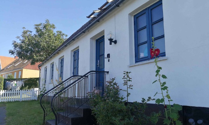 Tejn House | Lovely fishermans cottage with seaview