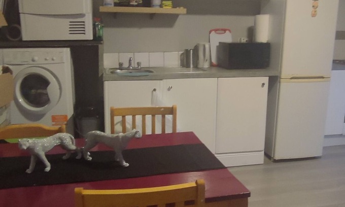 Sutton Cross Apartment | Lovely flat near Croke Park, 15 minutes walking to O'Connell street