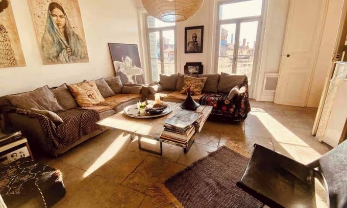 Montpellier City-Centre Apartment | Lovely Haussmann-style apartment in the heart of Montpellier, prefecture district