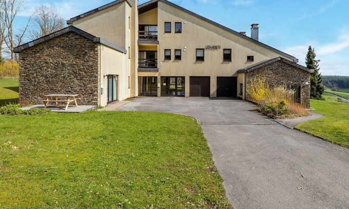 Gros-Fays House | Lovely holiday home in Bievre with garden