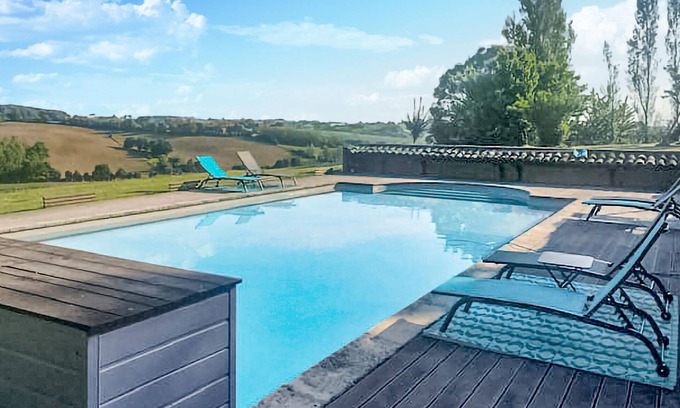 Monclar-de-Quercy House | Lovely home in Monclar-De-Quercy