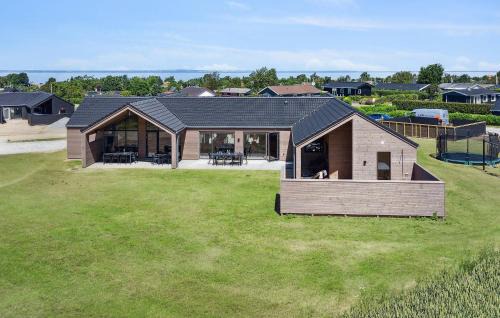 Skastrup House | Lovely Home In Bogense With Sauna