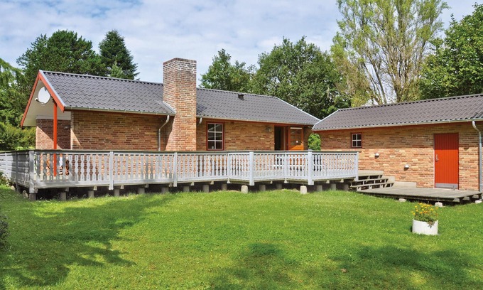 Rendbjerg House | Lovely home in Egernsund with kitchen