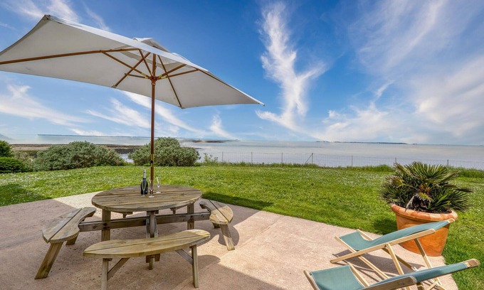 Port-des-Barques House | Lovely home in Port-des-Barques