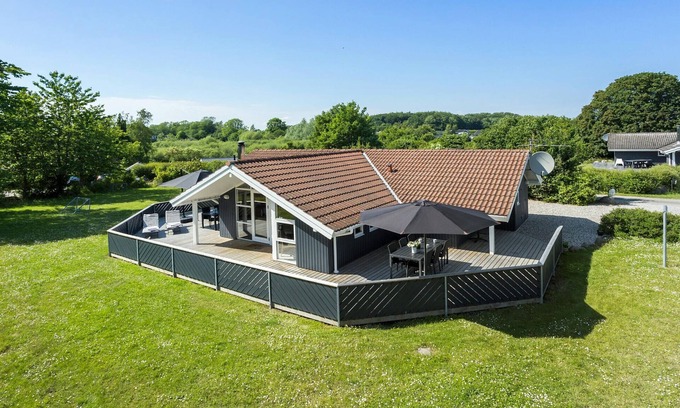 Spodsbjerg House | Lovely home in Rudkøbing with WiFi