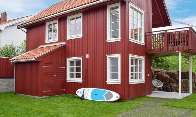 Tvedestrand House | Lovely home in Tvedestrand with WiFi