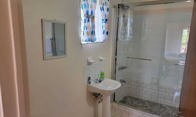 Mandeville Apartment | Lovely studio with WiFi in Cool, Cool Mandeville