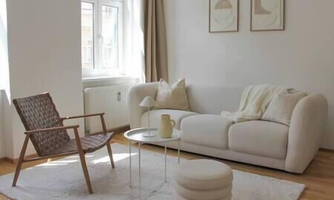 Jakomini Apartment | LOVELY STYLE apartment