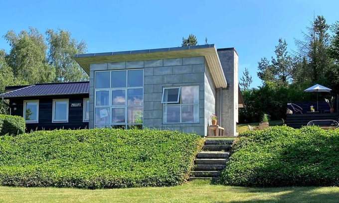 Skødshoved Strand House | Lovely summer house with a fantastic view