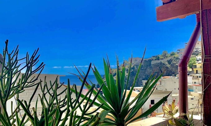 Archanes-Asterousia House | lovely three store house with sea view near the beach