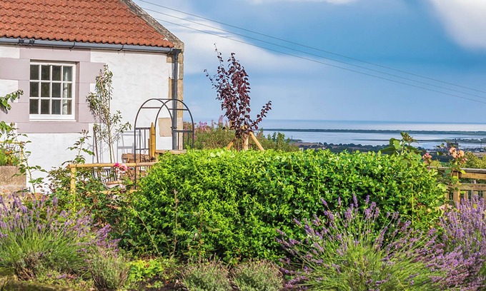 St. Andrews Cottage | Lucklaw Steading Cottage