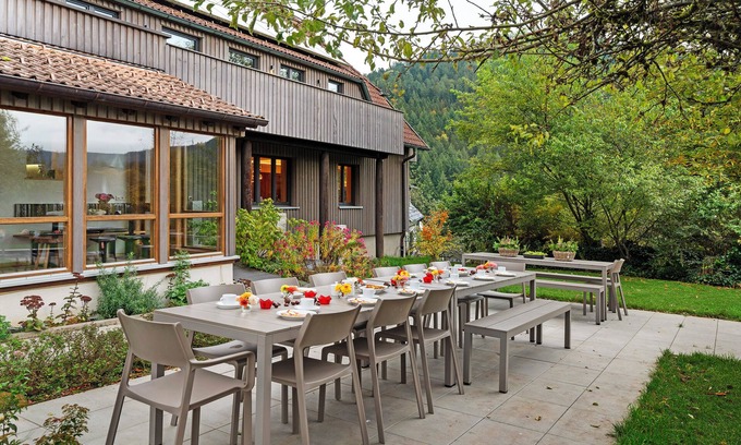 Huzenbach House | 'Lug Ins Tal - 2 Häuser' with Mountain View, Private Terrace and Wi-Fi