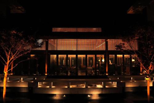 Lugu Lake - Ninglang Hotel | Lugu Lake Tingmiao Lake View Hotel