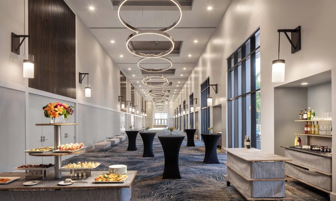 Downtown Historic District Hotel | Luminary Hotel & Co., Autograph Collection