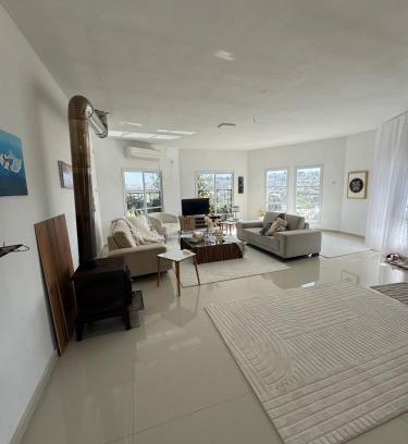 Daliyat al-Karmel Villa | Luminous Loft