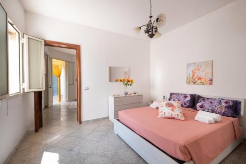 Sant'Isidoro House | Luna di Mare On The Sea