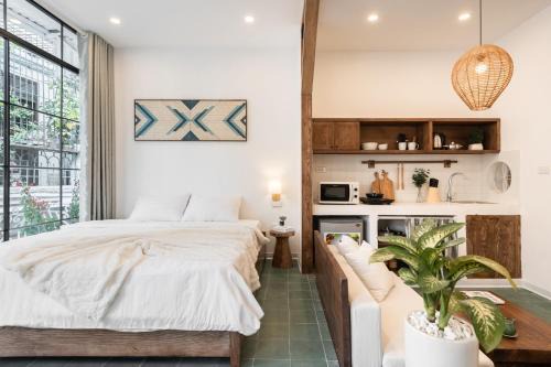 Hang Bai Apartment | Luna Grace Loft-Old Quarter-Free Laundry & Airport Pickup