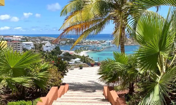 Oyster Pond Condo | Luna Sul Mare - 2 Bed 2.5 Bath Condo with gorgeous ocean view!