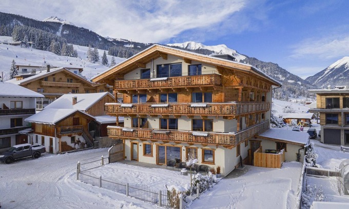 Lermoos Apartment | Lush apartment in Tyrol with sauna