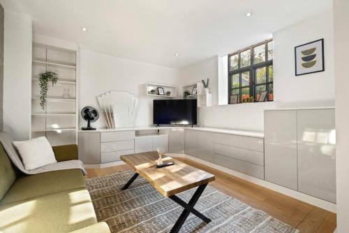Frodsham Apartment | Lux Barn Conversion in Frodsham
