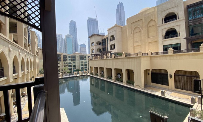 Downtown Dubai Apartment | Lux BnB I Souk Al Bahar I Burj Khalifa Views