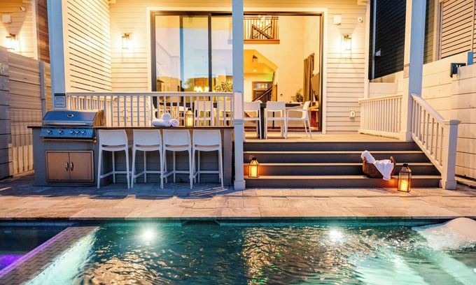 Faubourg Lafayette Hotel | Luxe Modern Home | Heated Pool & Spa