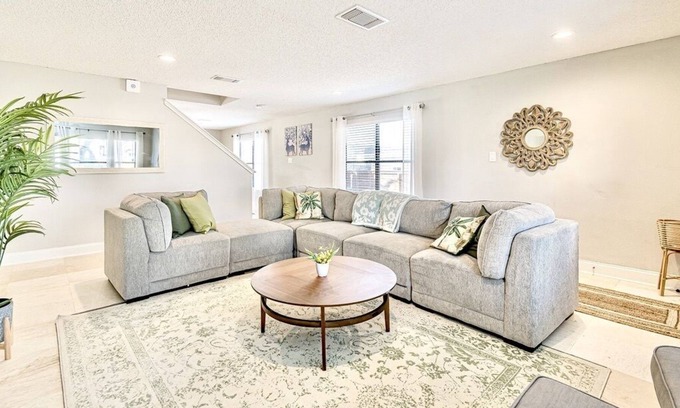 North San Antonio - SAT House | Luxe Private San Antonio Retreat with Pool Near DT!