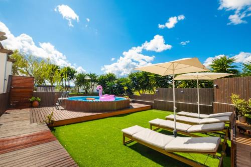 Luzianes Villa | Luxe villa for 8 - Private Pool -AC -BBQ Area - Patio - 160Mbps - Olives - Palm - vineyard