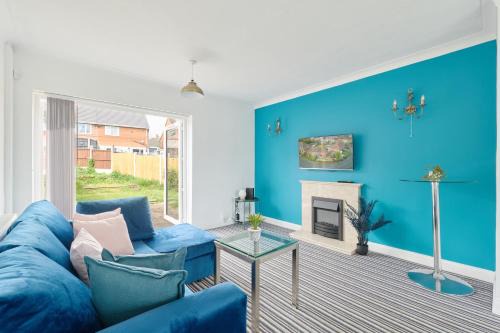 Stoke-on-Trent House | Luxehome-3BR-7guest-Freeparking-garden