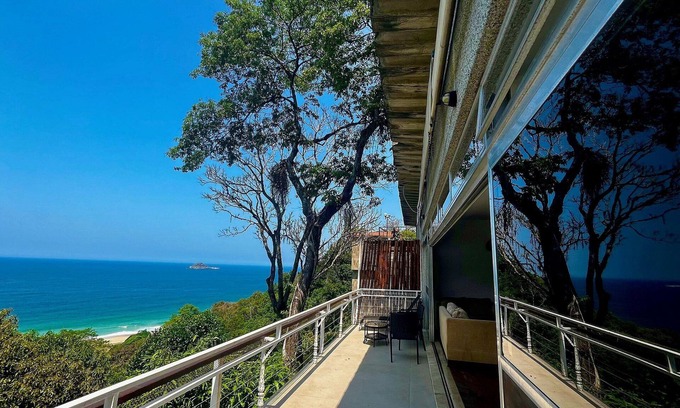 Sao Conrado House | LUXOBRASIL #RJ726 10 Bedroom Mansion On Estrada Do Joá Vacation Rentals, Photos and Advertising
