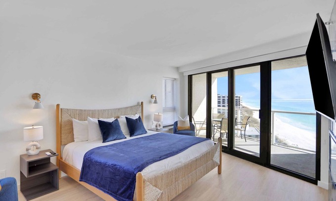 Sandestin Apartment | Luxurious 16th Floor oceanfront retreat with shared pool & resort amenities