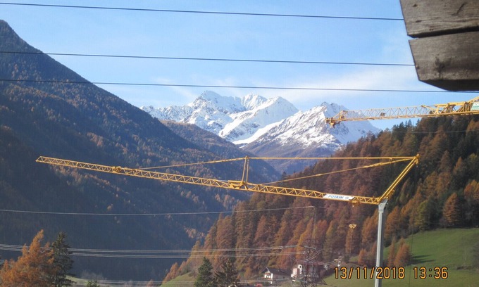 Matrei in Osttirol Apartment | Luxurious apartment with a large garden