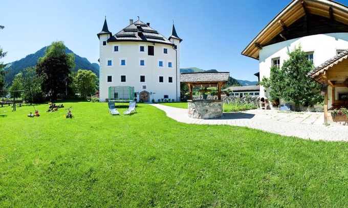 Maishofen Other | Luxurious penthouse suite in 700 years old Castle: 6 sleeping rooms, 12-19 beds